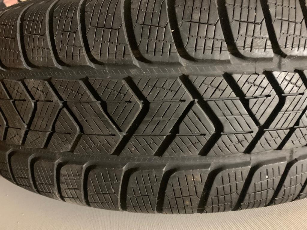 Roue de secours audi q3 tiguan allspace, Auto-onderdelen, Banden en Velgen, Ophalen, Banden en Velgen, Nieuw, 17 inch
