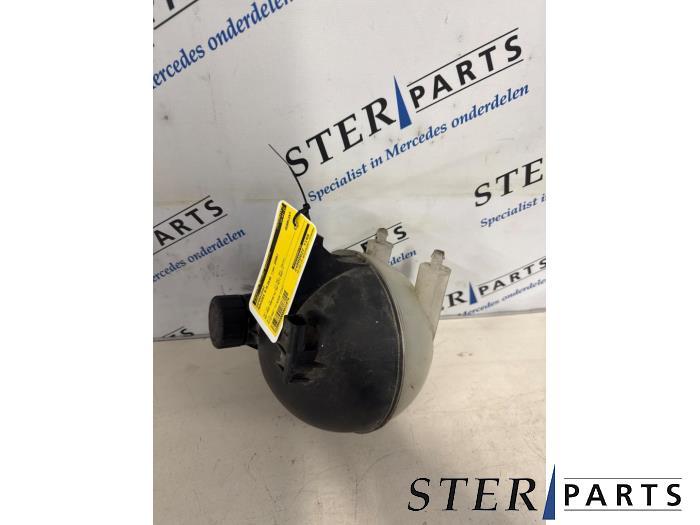 Réservoir d'expansion d'un Mercedes B-Klasse, 3 mois de garantie, Utilisé, -, -