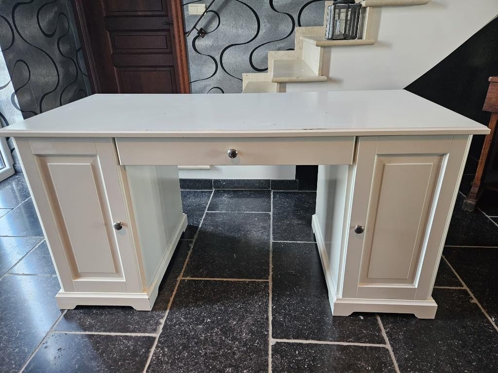 Bureau IKEA LIATORP, Huis en Inrichting, Ophalen, Gebruikt