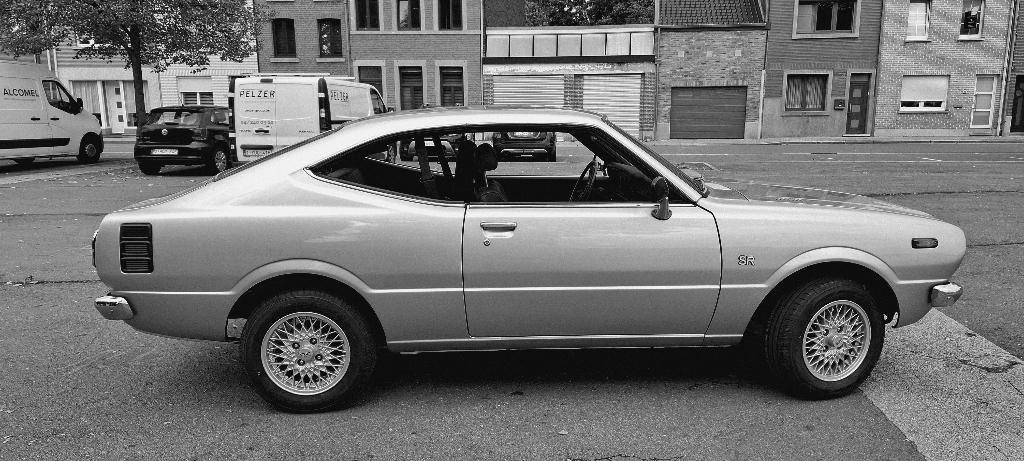 Toyota Corolla KE35 (recherche deux cerclages phare), Particulier, Te koop, Toyota