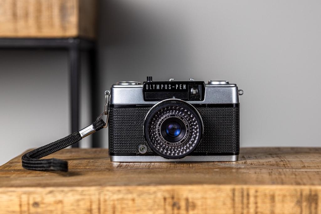 Olympus Pen EE-2 Half Frame 35mm Camera, Enlèvement ou Envoi, Comme neuf, Compact, Olympus