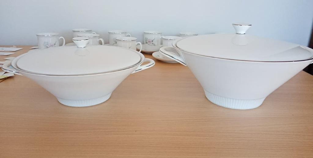 soupière et plat couvert porcelaine Bavaria, Enlèvement ou Envoi