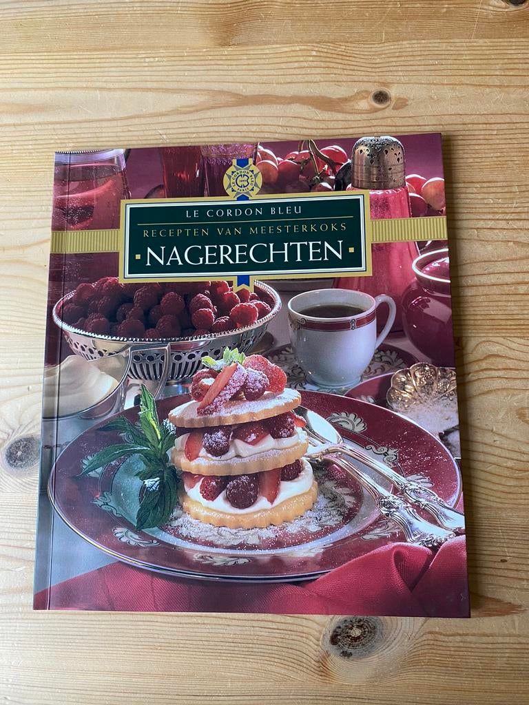 Le Cordon Bleu . Nagerechten . Recepten van meesterkoks, Ophalen, Zo goed als nieuw