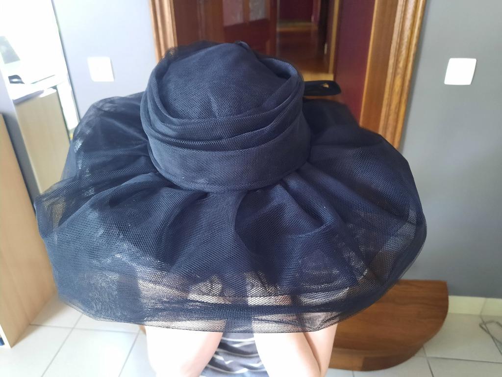 Chapeau noir de cérémonie, Vêtements | Femmes, Enlèvement ou Envoi, Porté, 55 cm (S, 6⅞ pouces) ou moins, Chapeau