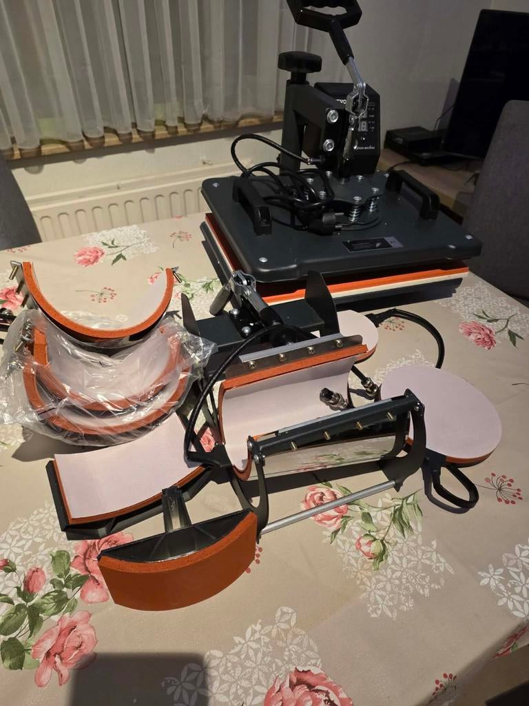 Multifunctionele Hittepers 5-in-1 / 8-in-1 – Voor T-shirts,, Livres, Loisirs & Temps libre, Enlèvement