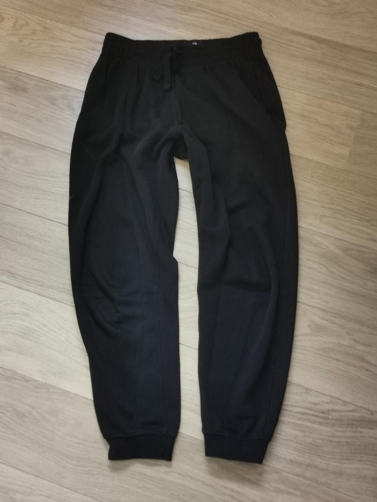 Trainingsbroek 2 stuks + 2 broeken 1 lot 4€, Kleding | Dames, Sportkleding, Ophalen of Verzenden, Zo goed als nieuw, Maat 36 (S)