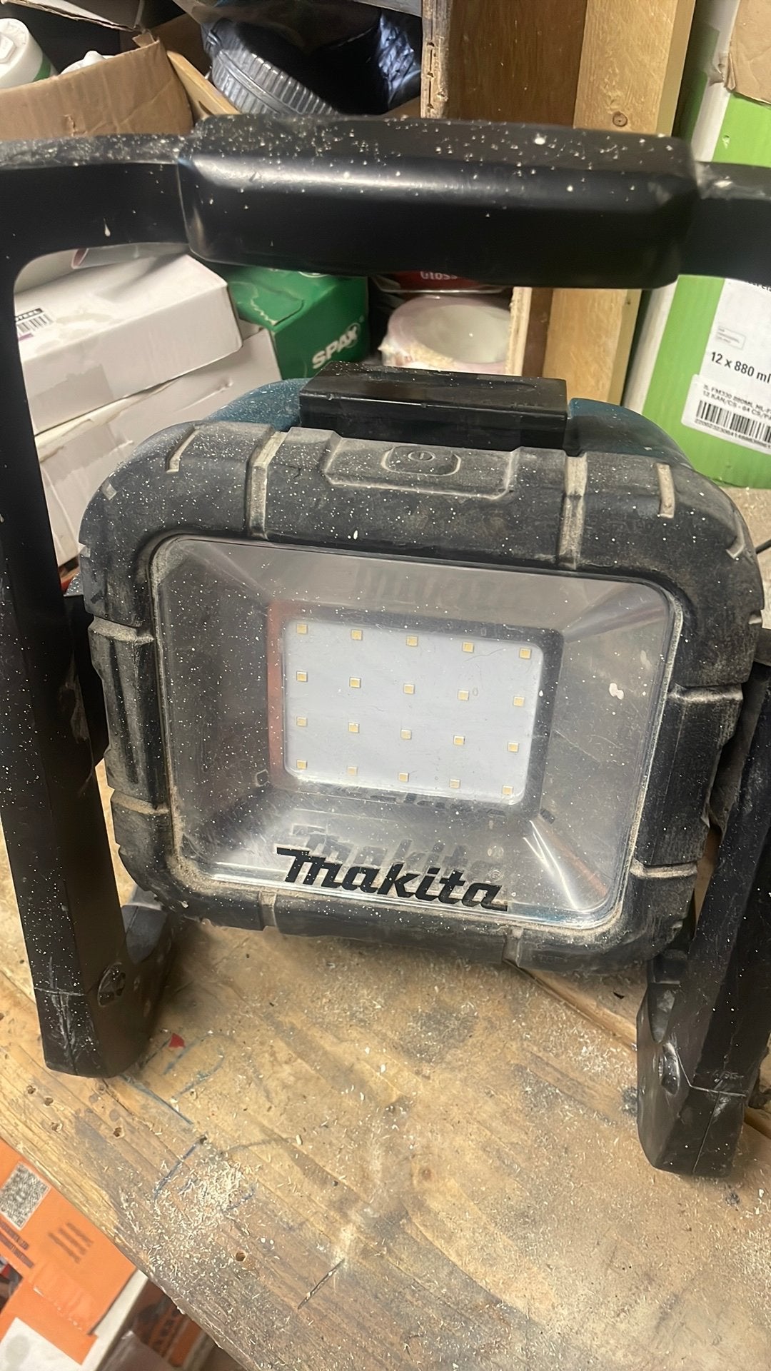 Makita DML 805  bouwlamp op accu, Ophalen of Verzenden, Zo goed als nieuw