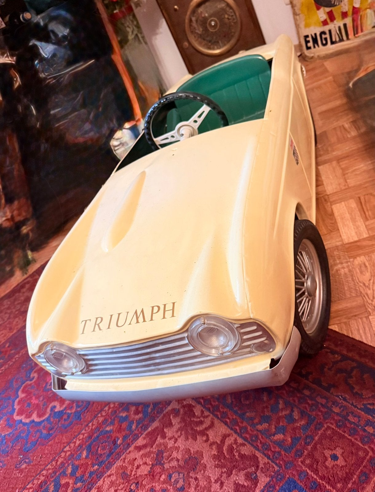 Grote metalen TRIUMPH TR4 trapauto Devillaine, Antiek en Kunst, Ophalen