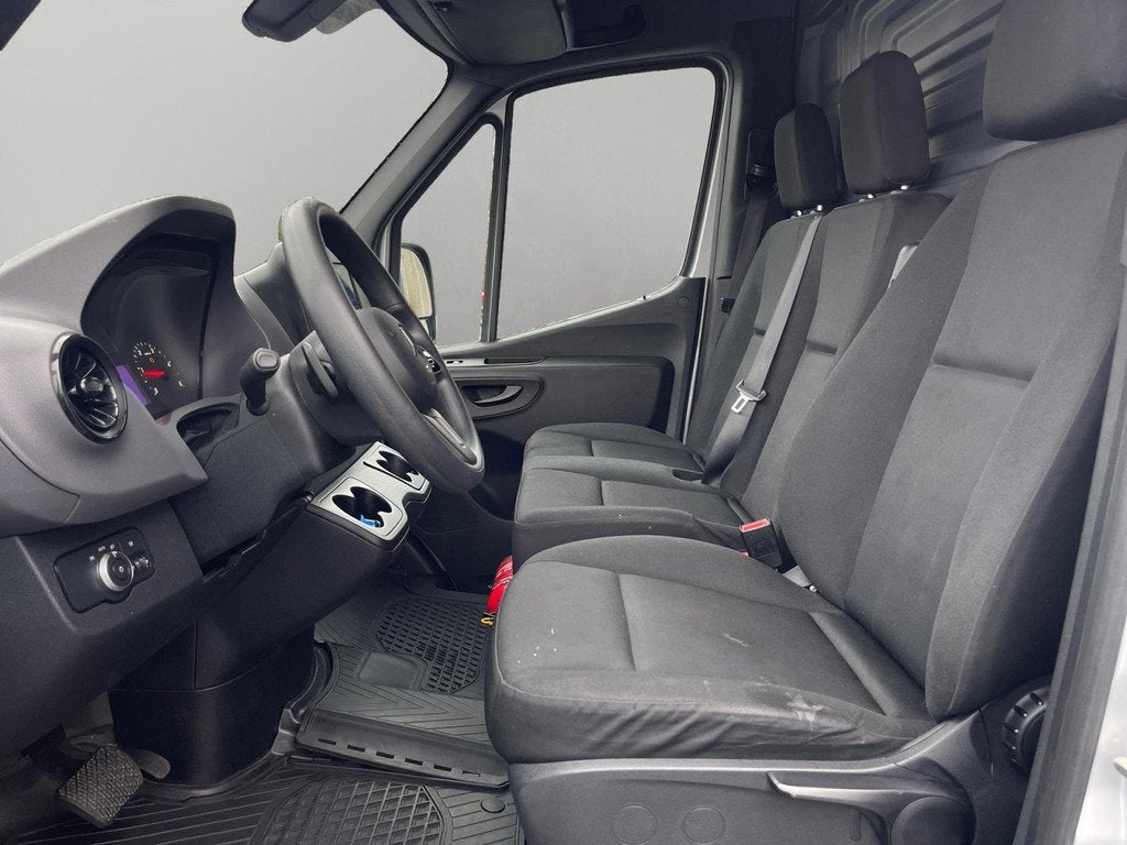 Mercedes-Benz Sprinter 315 CDI L2H2 RWD Aut., Argent ou Gris, Entreprise, Entretenue par le concessionnaire, Noir