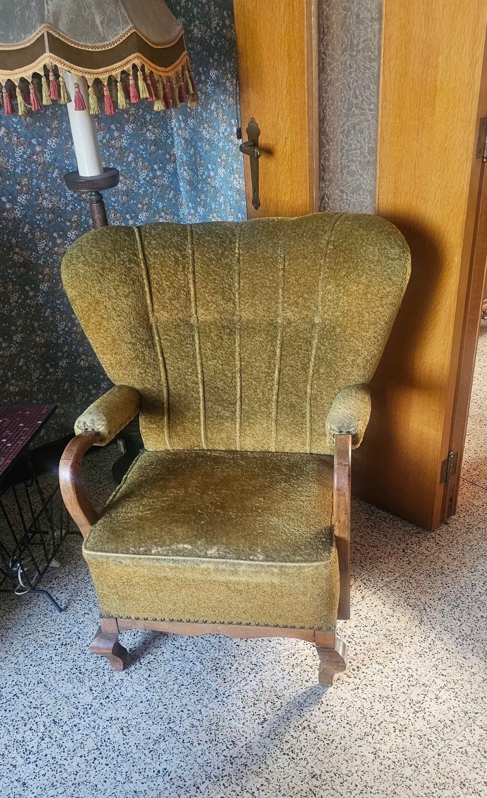 Fauteuil vintage Art Déco en velours vert olive Années 30/40, Antiquités & Art, Antiquités | Meubles | Chaises & Canapés, Enlèvement