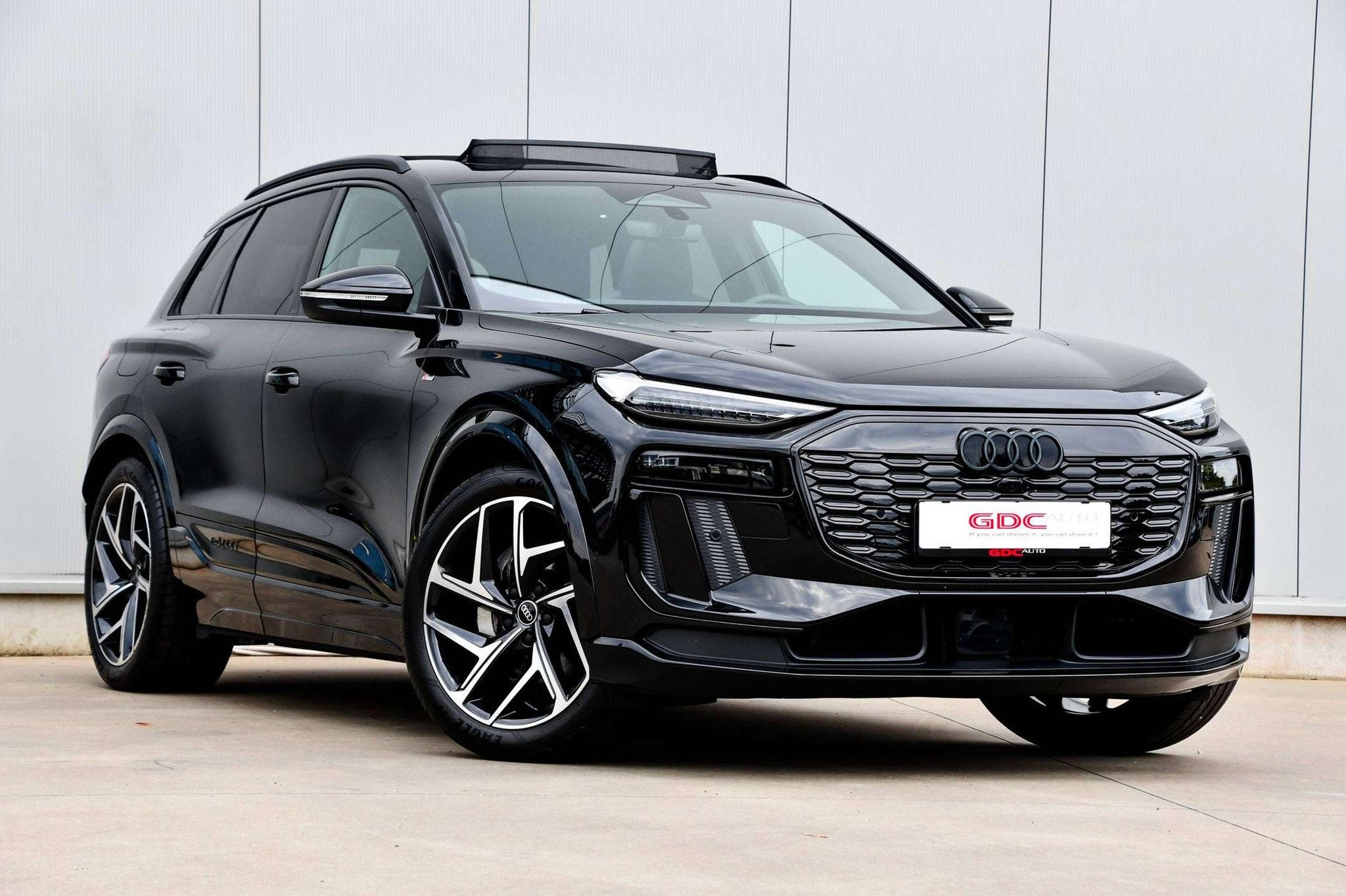 Audi Q6 e-tron Q6 e-Tron S line l Pano l Passagiersdisplay l, Autos, Audi, 185 kW, Interruption de démarrage, Entreprise, Noir