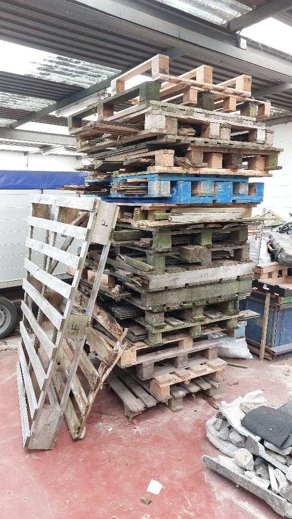 Brandhout droog/ merendeel paletten, Minder dan 3 m³, Ophalen, Overige houtsoorten, Blokken
