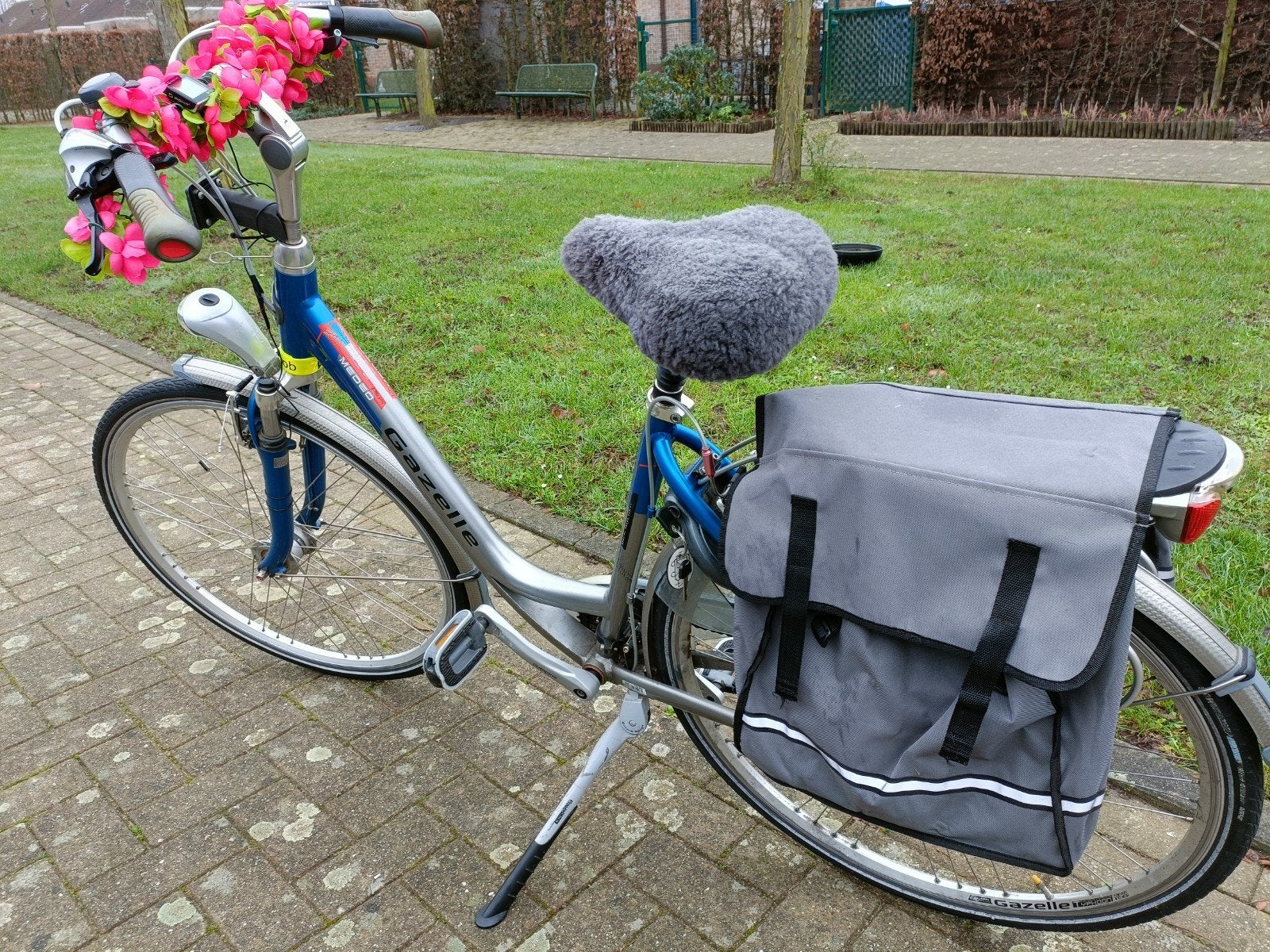 Damesfiets, blauw/grijs, Fietsen en Brommers, Ophalen, Zo goed als nieuw, Gazelle, Versnellingen
