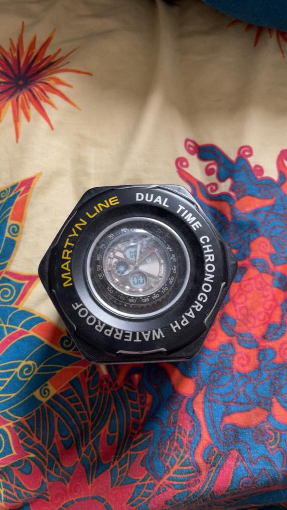 Martyn line dual time chronograph waterproof, Enlèvement, Comme neuf, Montre-bracelet, Cuir