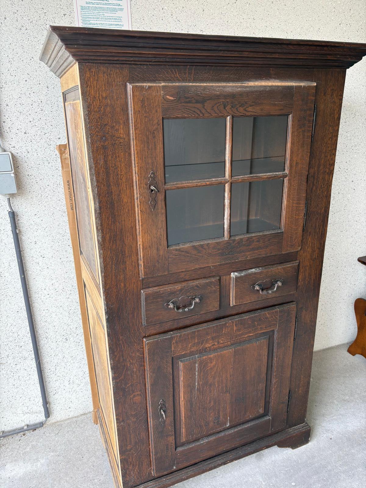 Commencez à nettoyer une belle armoire à vendre 30,00€, Enlèvement, Comme neuf