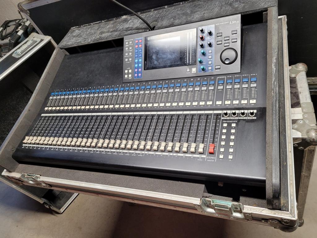 Digitale Live mixer yamaha ls9 32 kanaals, Enlèvement