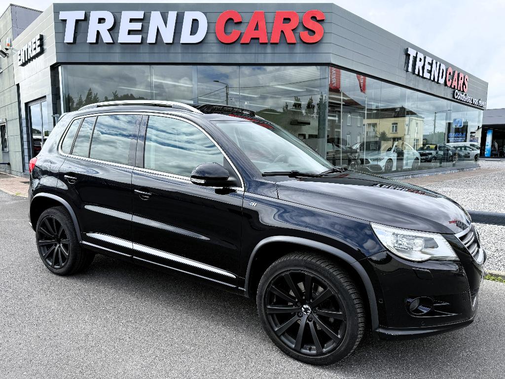 VOLKSWAGEN TIGUAN 2.0TDi TOIT PANO SIEGES ELEC EXPORT, Voorwielaandrijving, Zwart, 4 cilinders, https://public.car-pass.be/vhr/d4498fa1-685d-4716-8da3-9519757df2bd