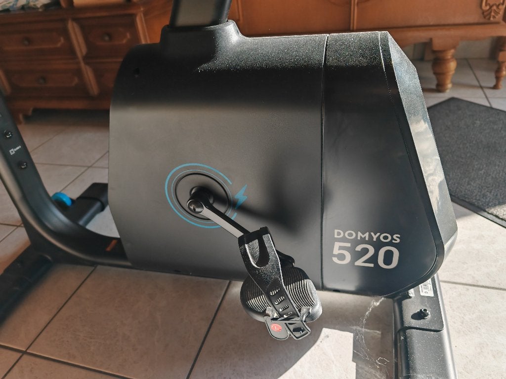 Vélo d'appartement Domyos EB 520 - Auto-alimenté & Connecté, Jambes, Comme neuf, Enlèvement, Vélo d'appartement