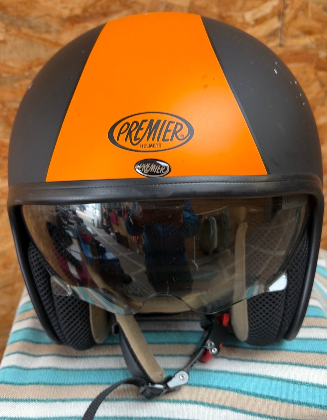 Premier open helm +vizier maat M 57-58, Ophalen of Verzenden, Gebruikt, Medium