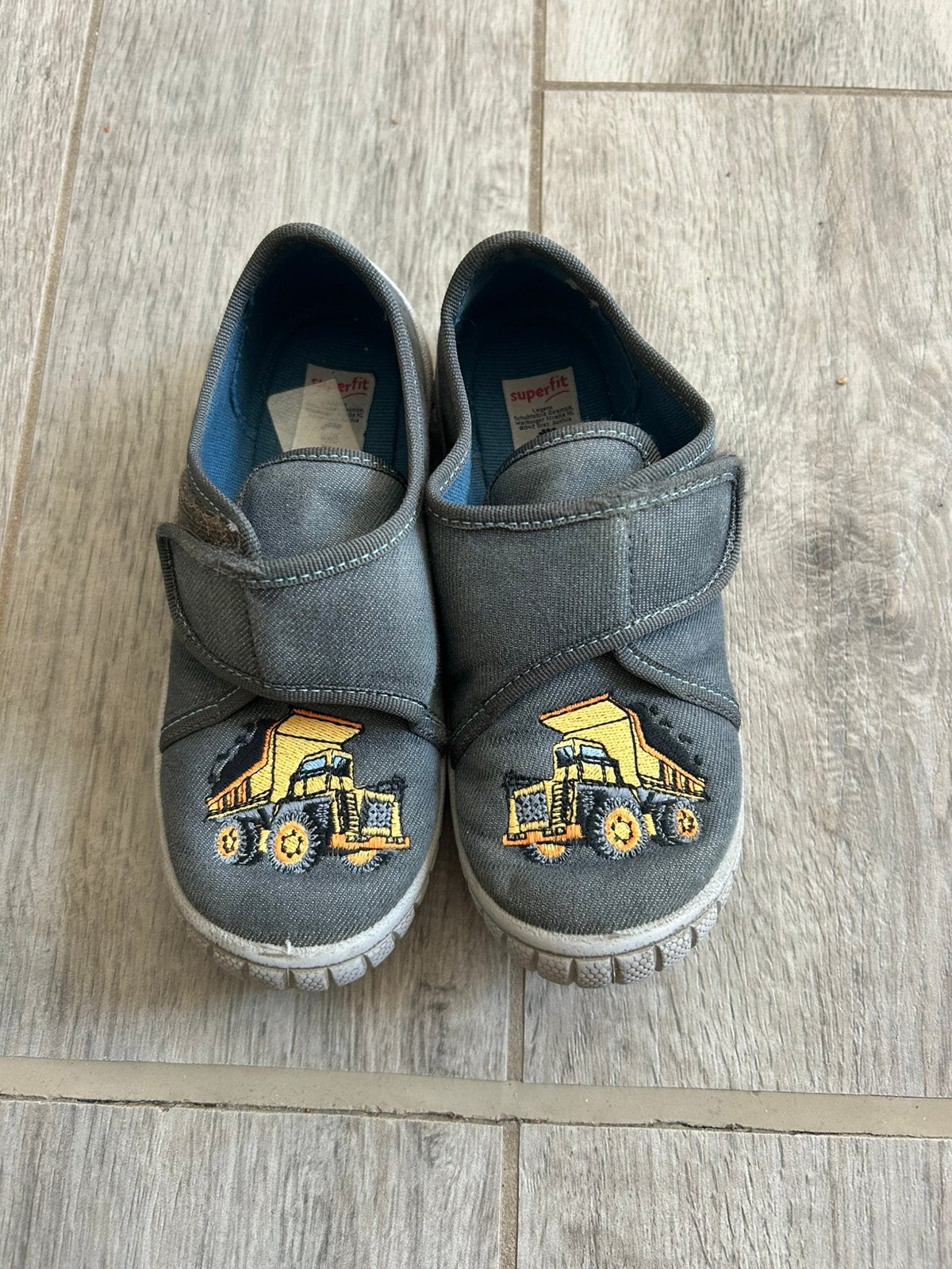 Pantouffles enfant (Superfit), Kinderen en Baby's, Babykleding | Schoentjes en Sokjes, Ophalen of Verzenden, Zo goed als nieuw