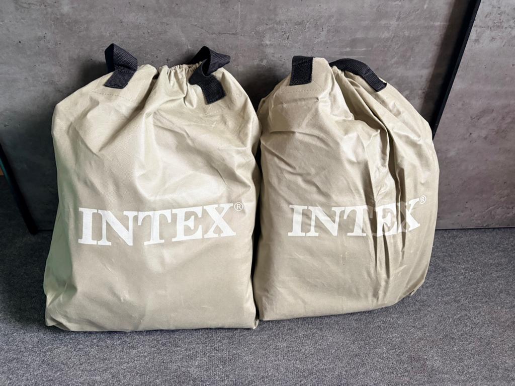 Intex 2x 1persoon matras, Ophalen, Zo goed als nieuw