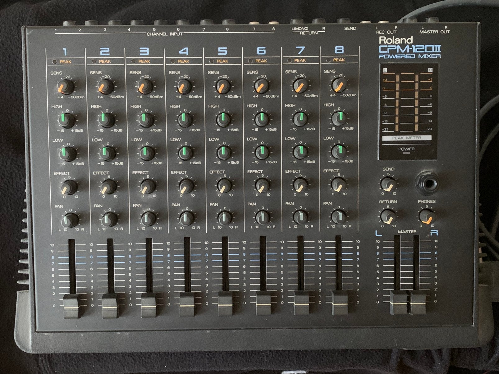Roland CPM-120II, Musique & Instruments, Enlèvement ou Envoi, Utilisé, 5 à 10 canaux, Entrée micro