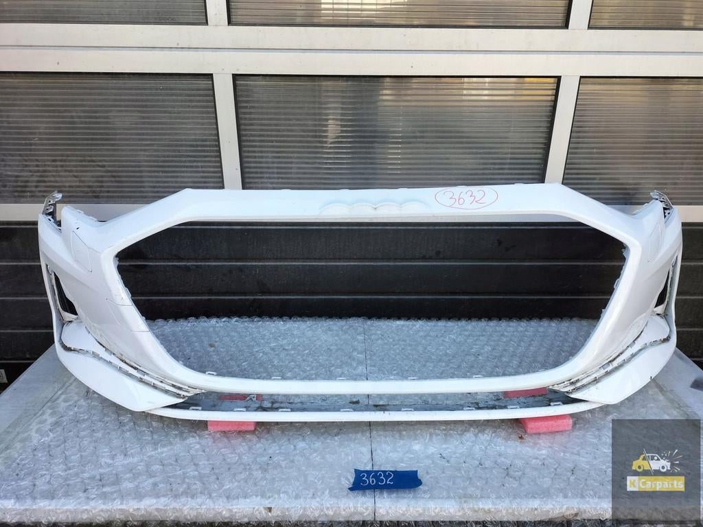 AUDI A3 8Y LIFT VOORBUMPER 2PDC, Gebruikt, AUDI AG, Auto-Union-Strasse 1
85045  Ingolstadt, DE, Audi