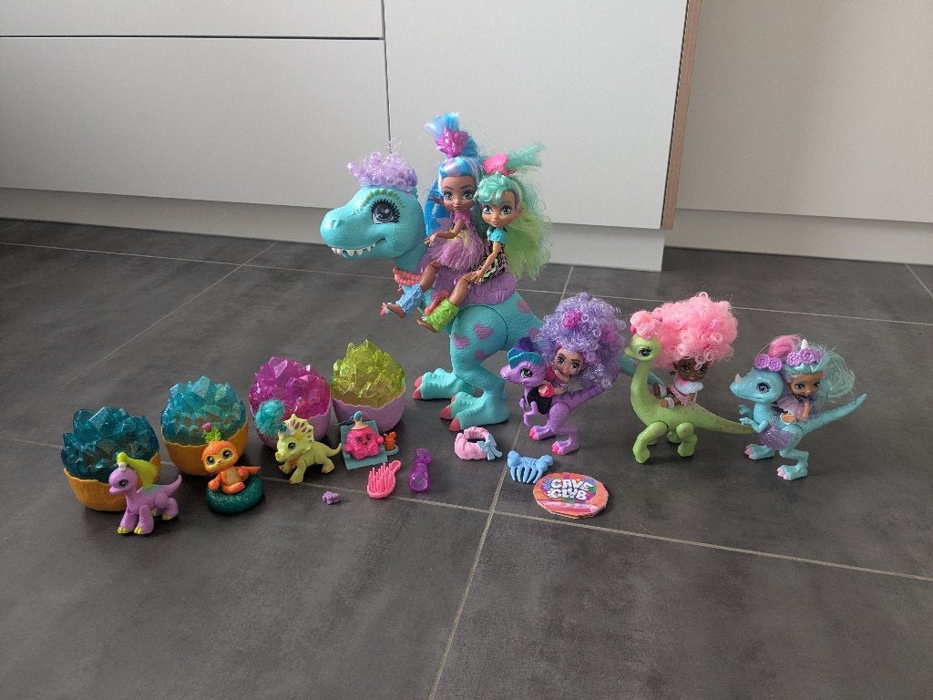Jouets - Cave Club - poupées dino et accessoires, Enlèvement, Comme neuf, Autres types