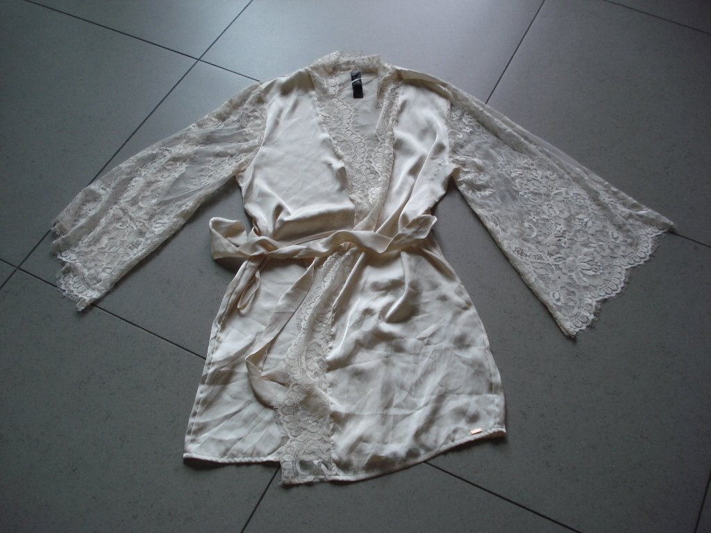 Noir by Hunkemöller peignoir, dames/meisjes. mt M/L, Hunkemöller, Ophalen of Verzenden, Beige, Overige typen