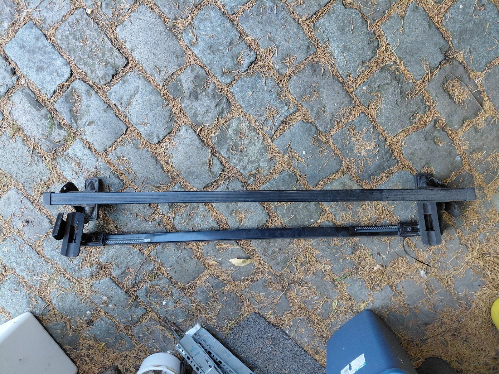 Dakdragers Norauto, Ophalen
