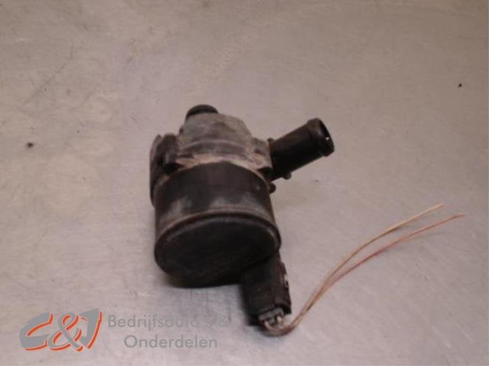 Pompe à eau supplémentaire d'un Renault Master, Renault, -, 3 mois de garantie, Utilisé