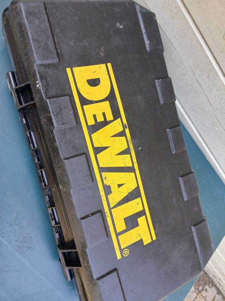 Scie alternative Dewalt, Bricolage & Construction, 70 mm ou plus, Scie sabre, Comme neuf, Enlèvement