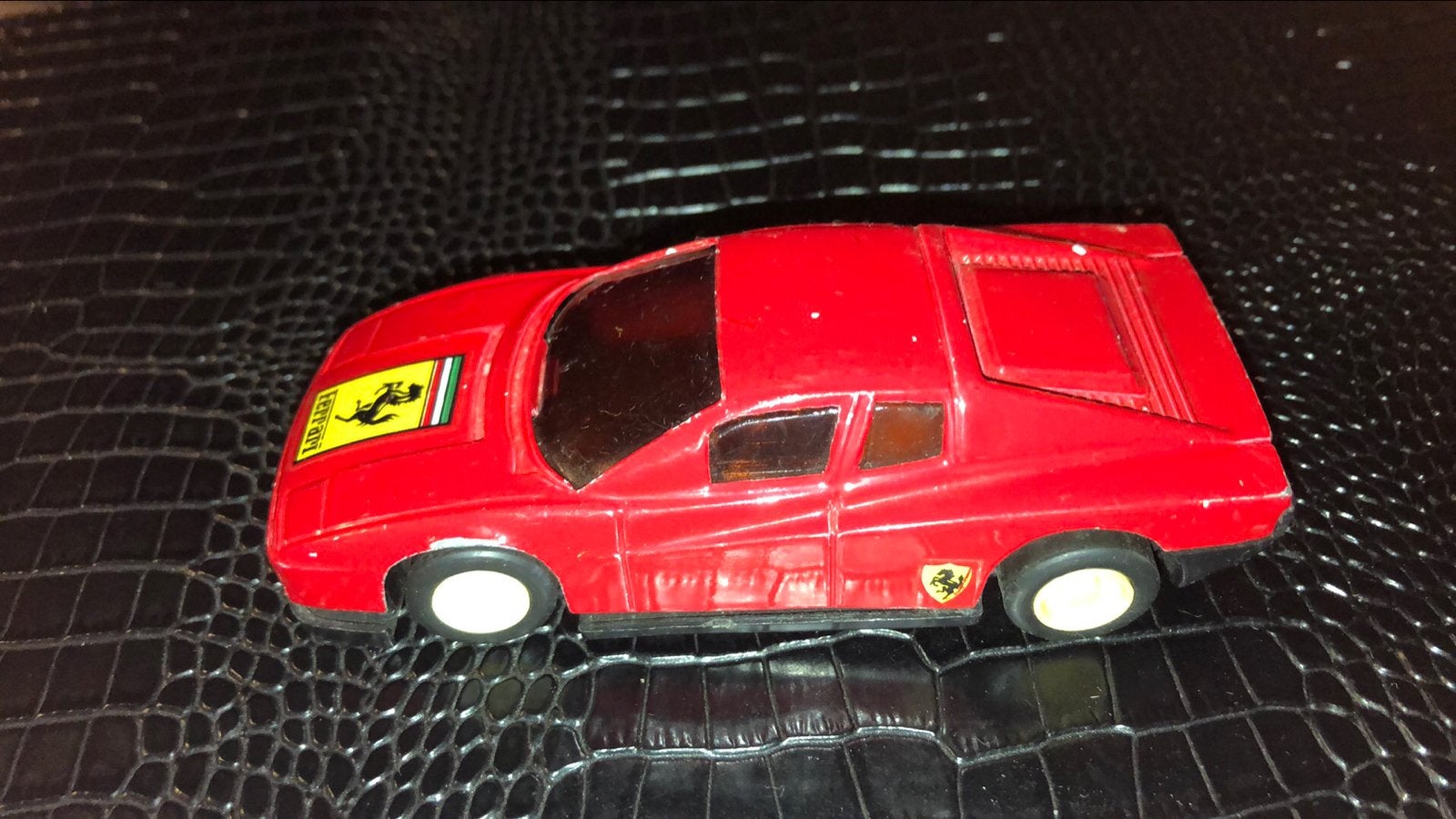 Voiture miniature Ferrari, Utilisé, Voiture