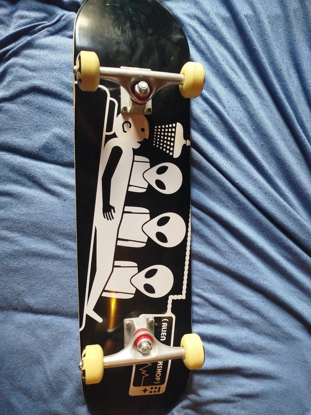 skateboard aliens, Sports & Fitness, Enlèvement, Comme neuf, Skateboard