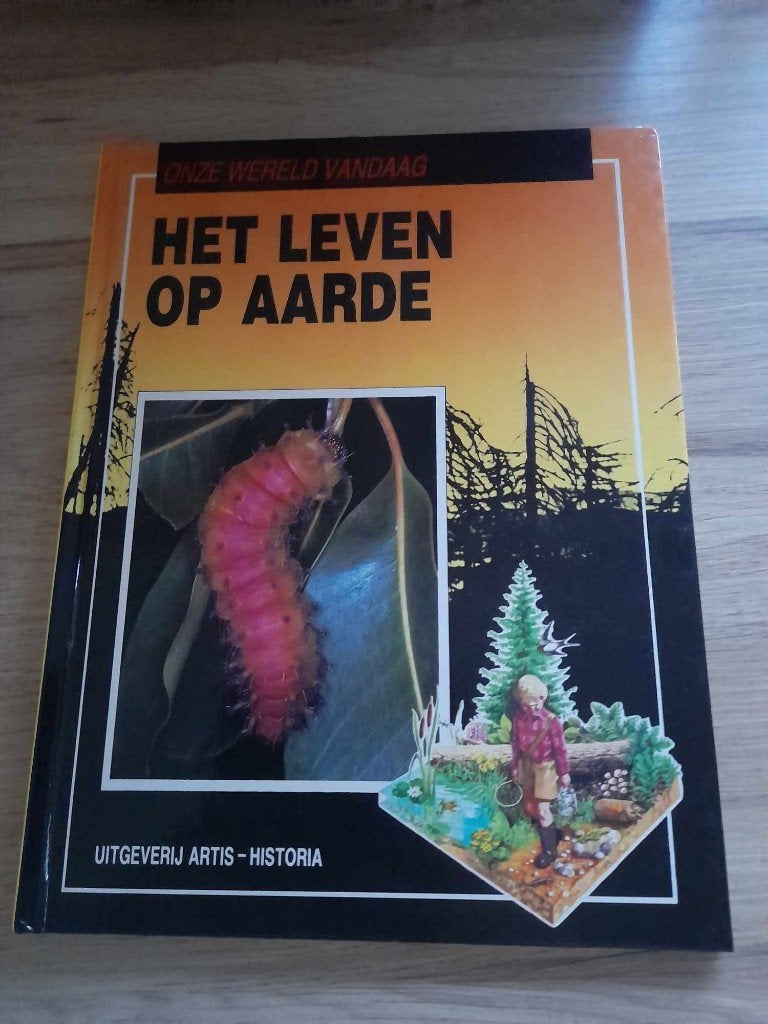 Boek: Het leven op aarde, Boeken, Ophalen of Verzenden