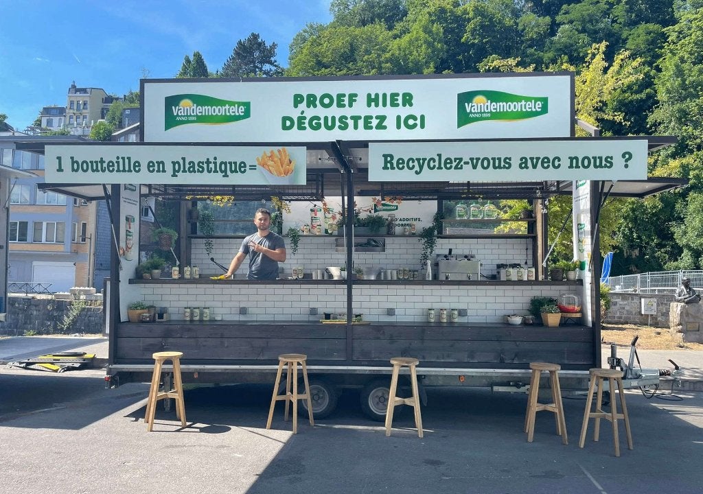 Camion de restauration/voiture de vente/bar mobile, Enlèvement ou Envoi, Utilisé