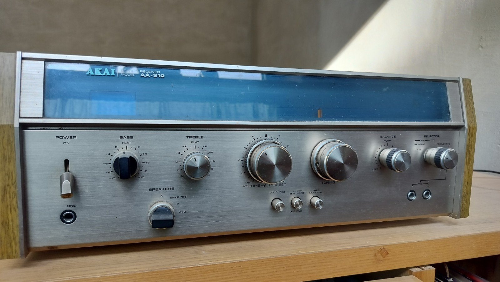 akai aa 910, Enlèvement, Amplificateur