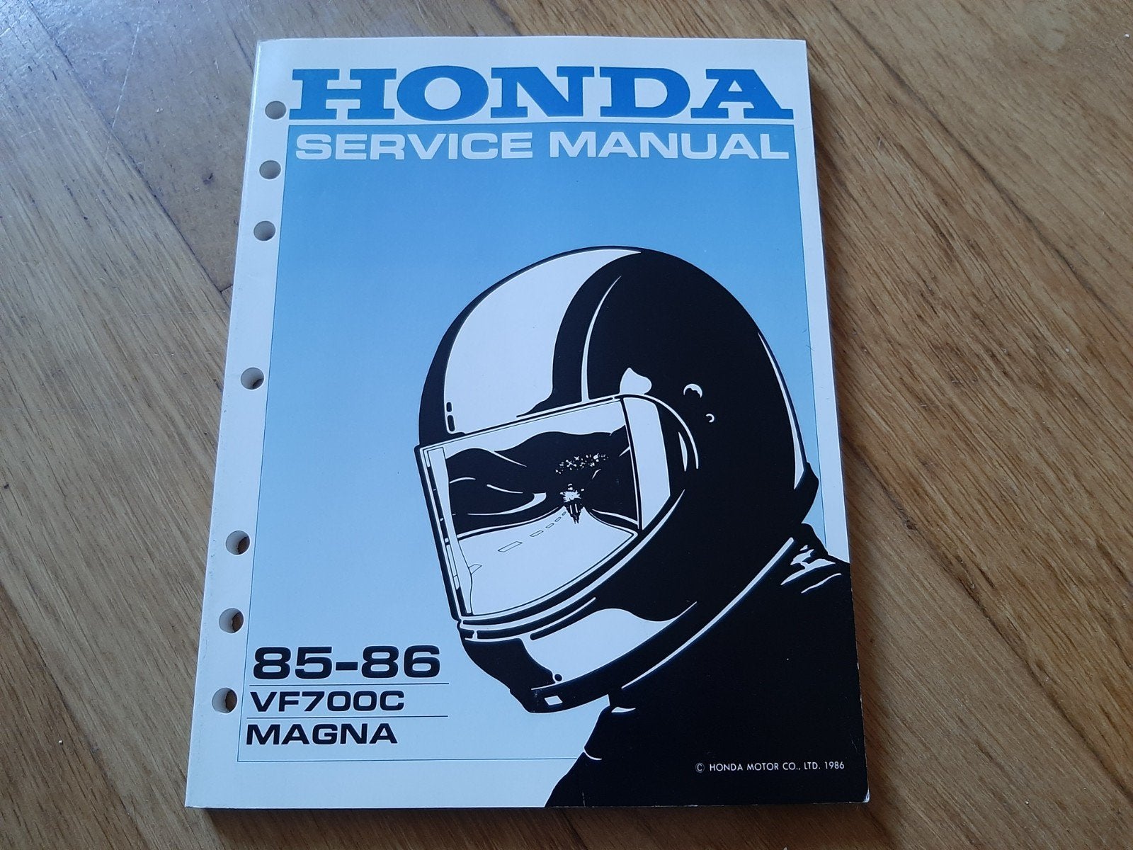 Honda Service Manual 85-86 VF700C Magna, Motoren, Ophalen of Verzenden, Honda