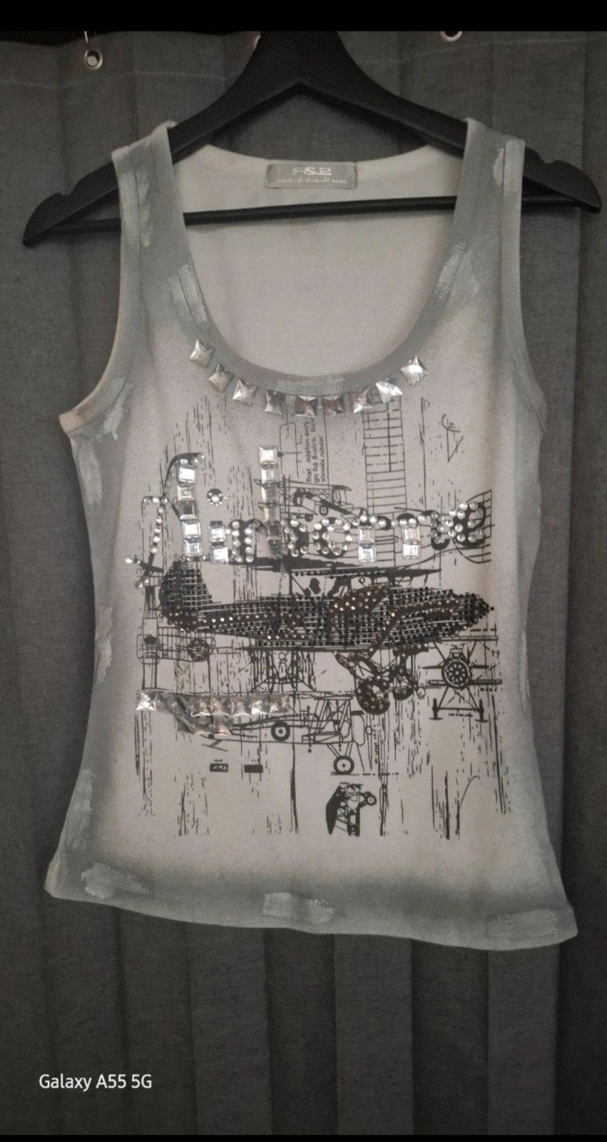 Witte tanktop met strass steentjes — Maat M/L, Ophalen of Verzenden, Grijs