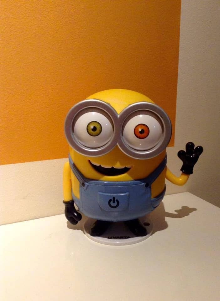 Veilleuse enfant Minion Bob VARTA (16 cm), Enfants & Bébés, Lampe, Enlèvement ou Envoi, Autres marques, Comme neuf