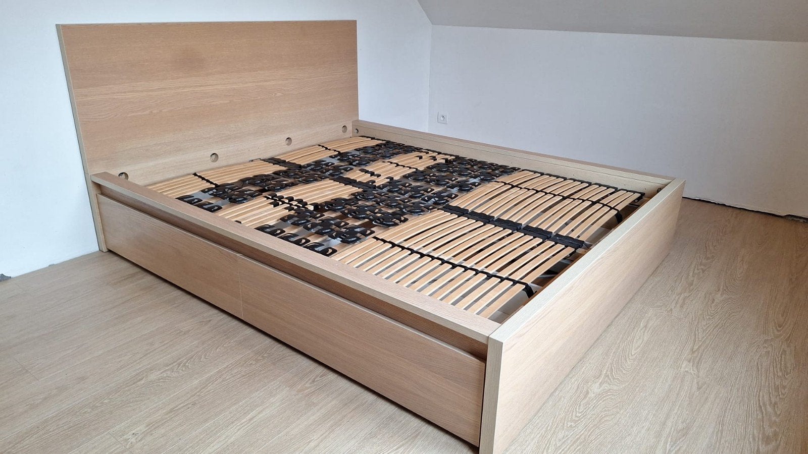 Malm 160x200 ikea bed met 4 lades en 2 lattenbodems, Huis en Inrichting, Ophalen
