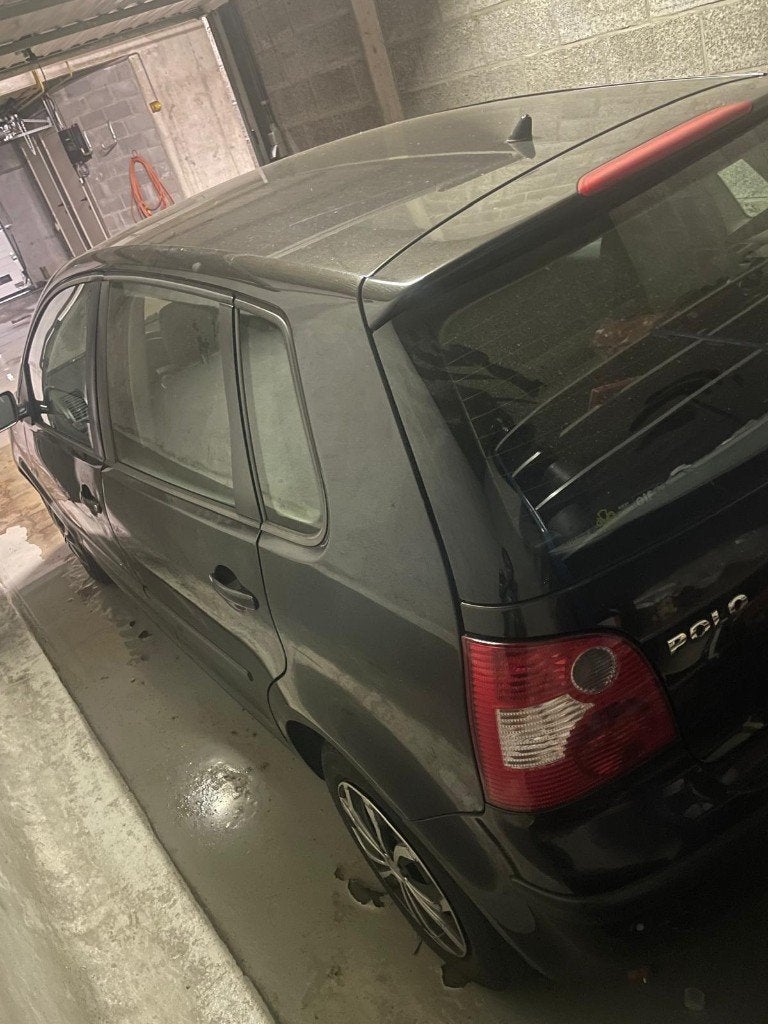 Polo Volkswagen zwart, Achat, 5 places, Automatique, Particulier