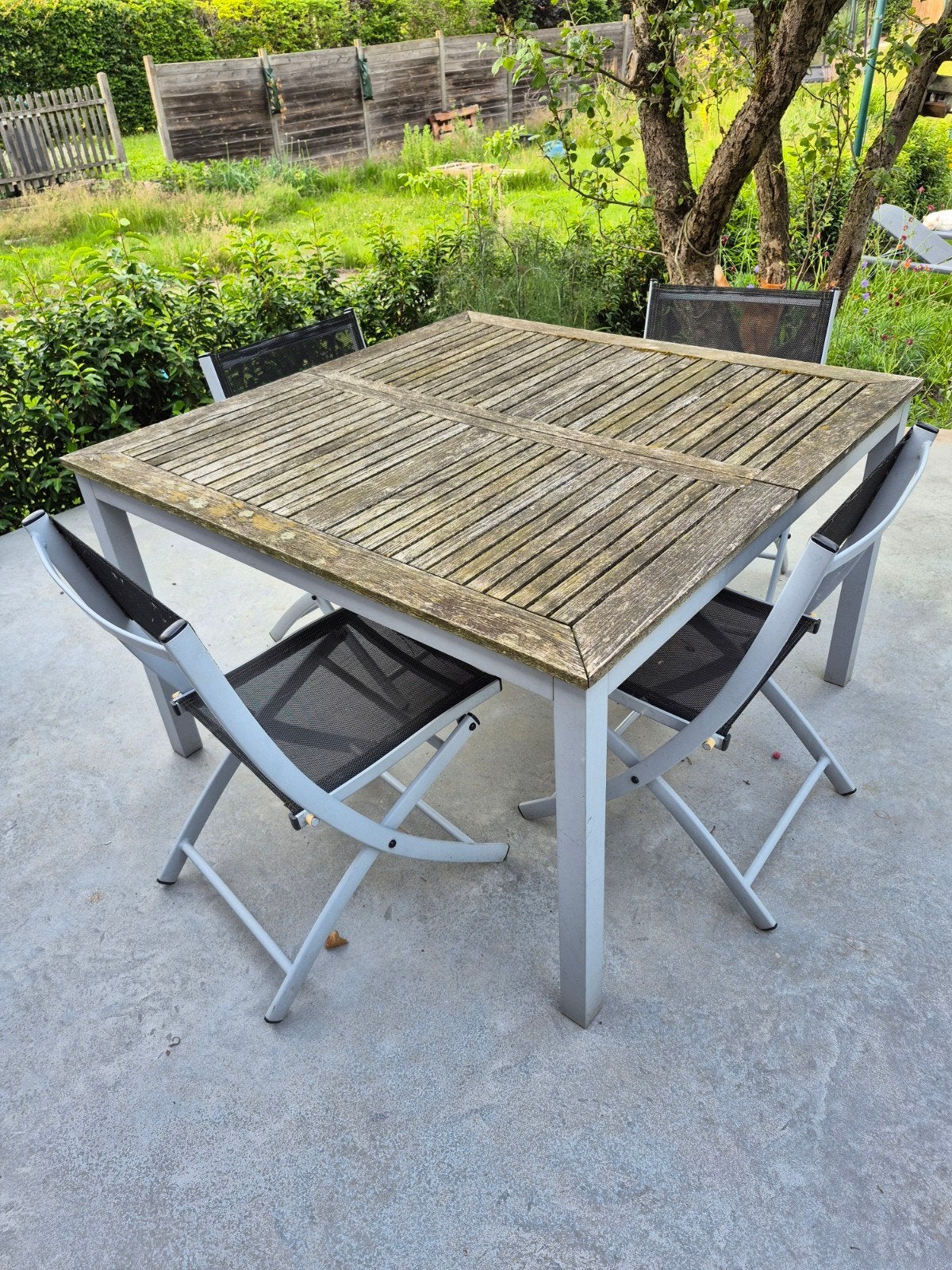 Tuintafel met 4 stoelen, Ophalen, Gebruikt, Vierkant, Hout