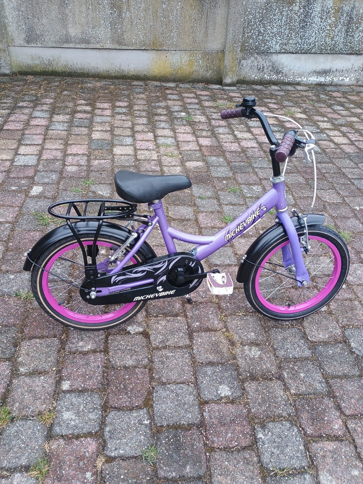 16 inch fietsjes 2 maal, Fietsen en Brommers, Fietsen | Kinderfietsjes, Ophalen, Gebruikt, Velgrem, 16 tot 20 inch