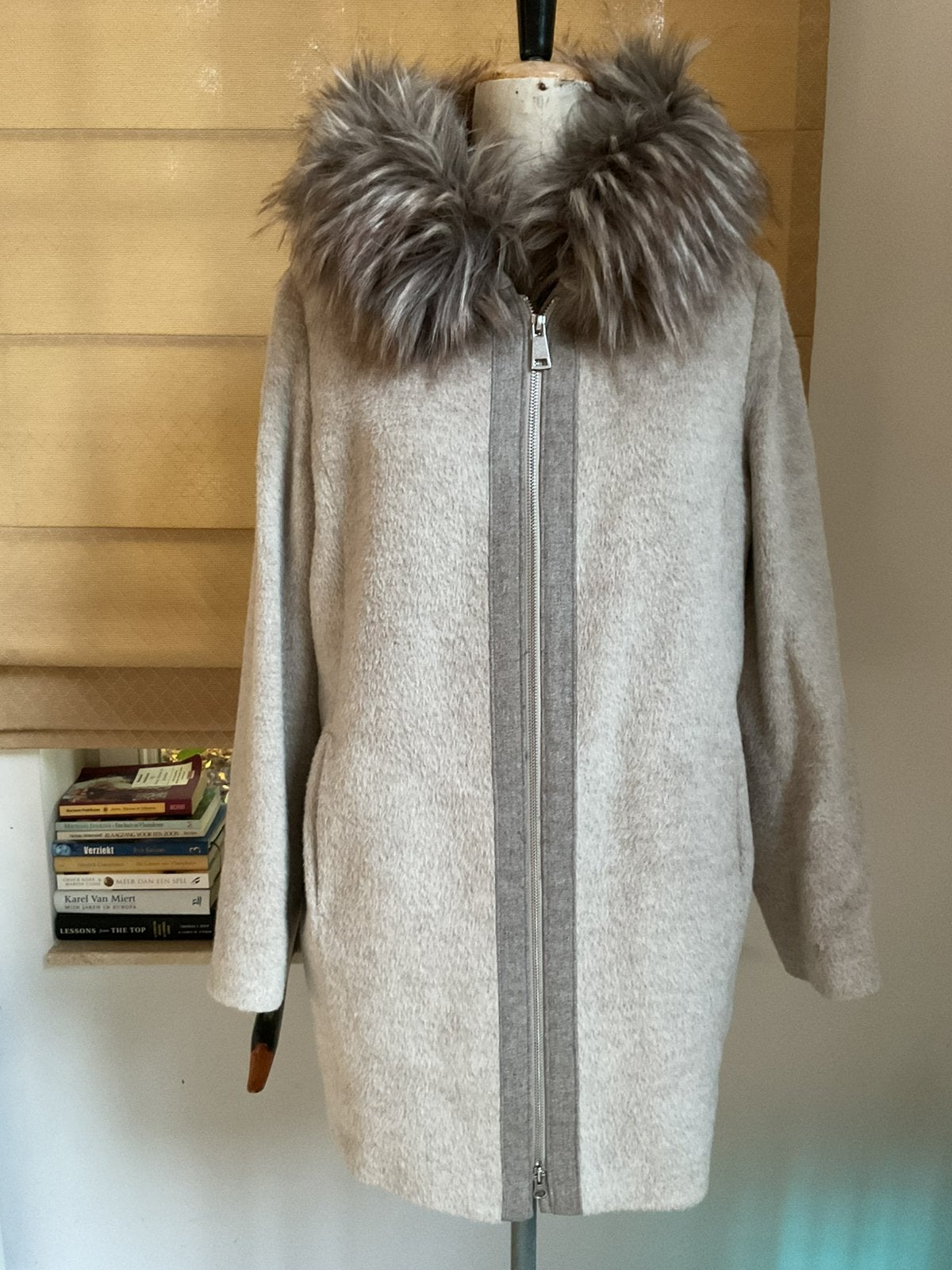Manteau d'hiver de Fuchs Schmitt, taille 42, Vêtements | Femmes, Enlèvement ou Envoi, Comme neuf, Taille 42/44 (L), Gris
