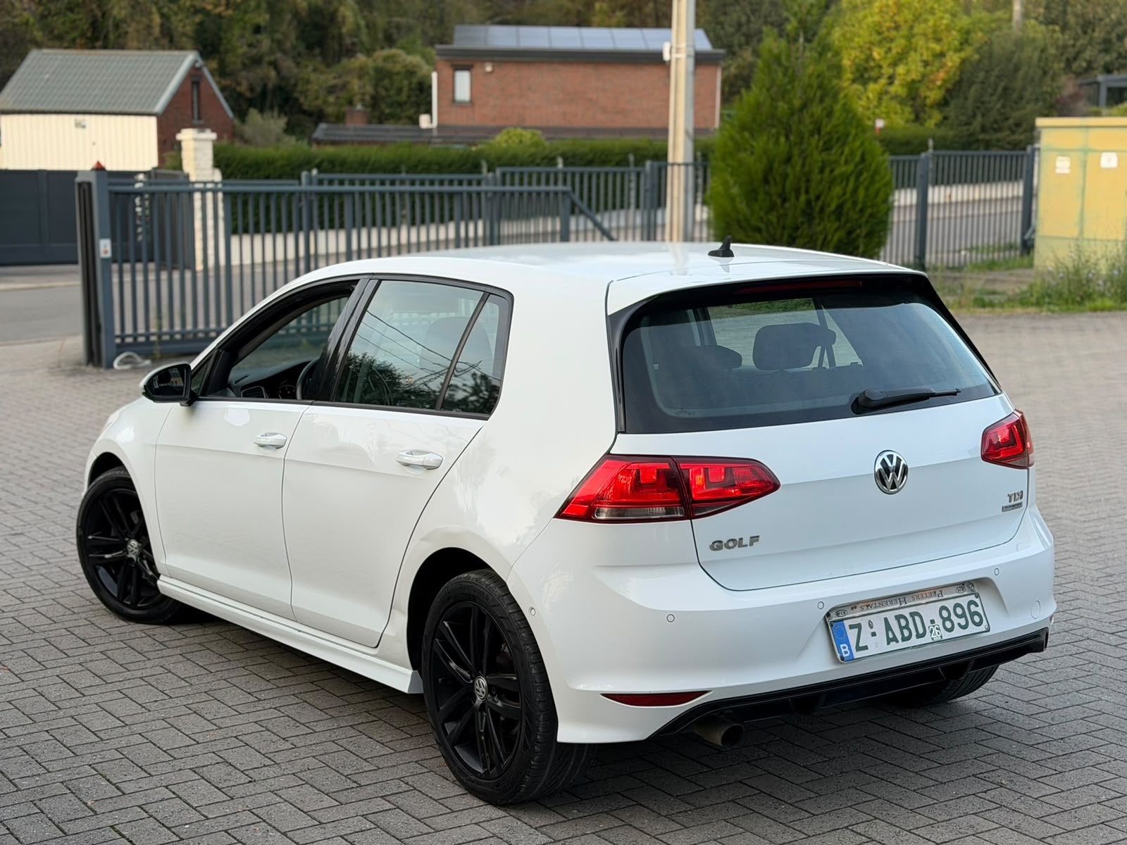 Vw golf 7 R-line 2014, Auto's, 1600 cc, Golf, Te koop, https://public.car-pass.be/vhr/723f704b-9687-49c9-a92f-12889392ddf9