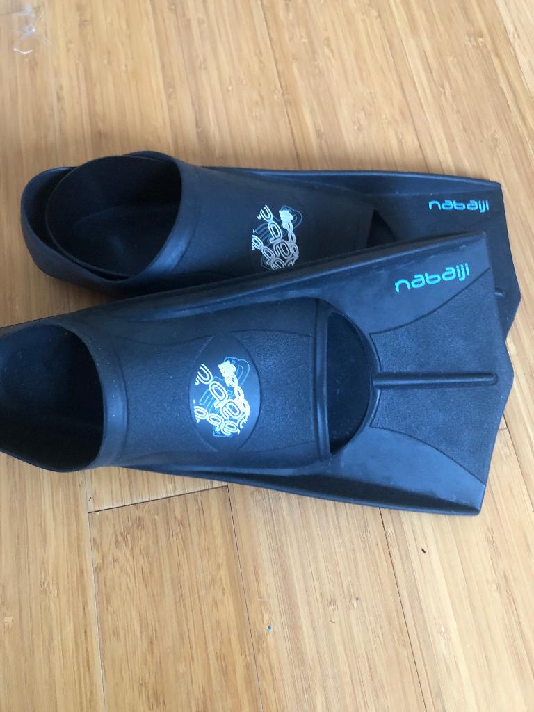 Palmes de piscine - pointure 45, Ophalen of Verzenden, Zo goed als nieuw, Zwem- of Duikvliezen