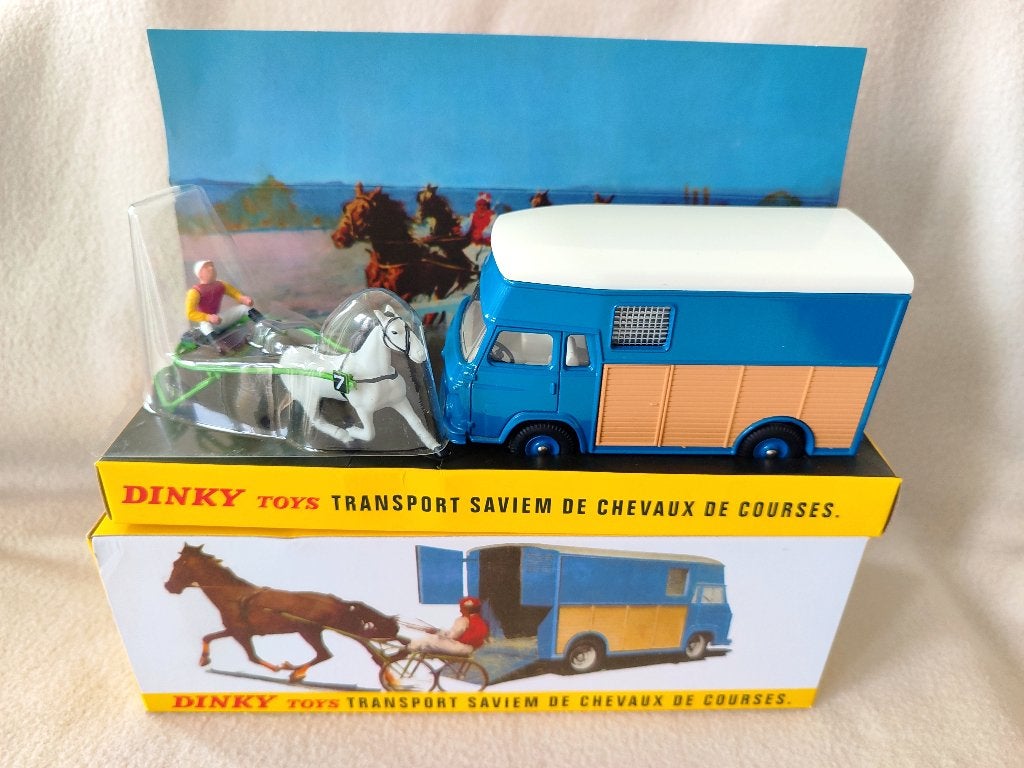 Dinky Atlas _ Saviem Racehorse Transport _ ref. 571., Ophalen of Verzenden, Nieuw, Bus of Vrachtwagen, Dinky Toys