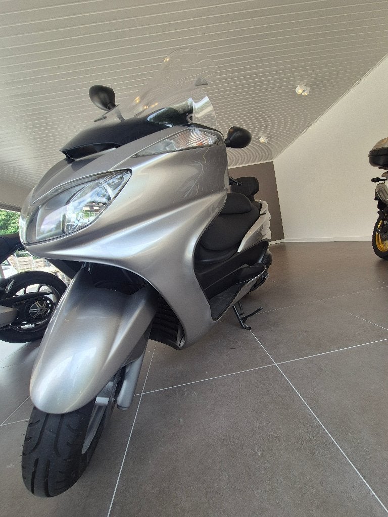 YAMAHA MAJESTY 400, Scooter, Entreprise, Occasion, 12 à 35 kW