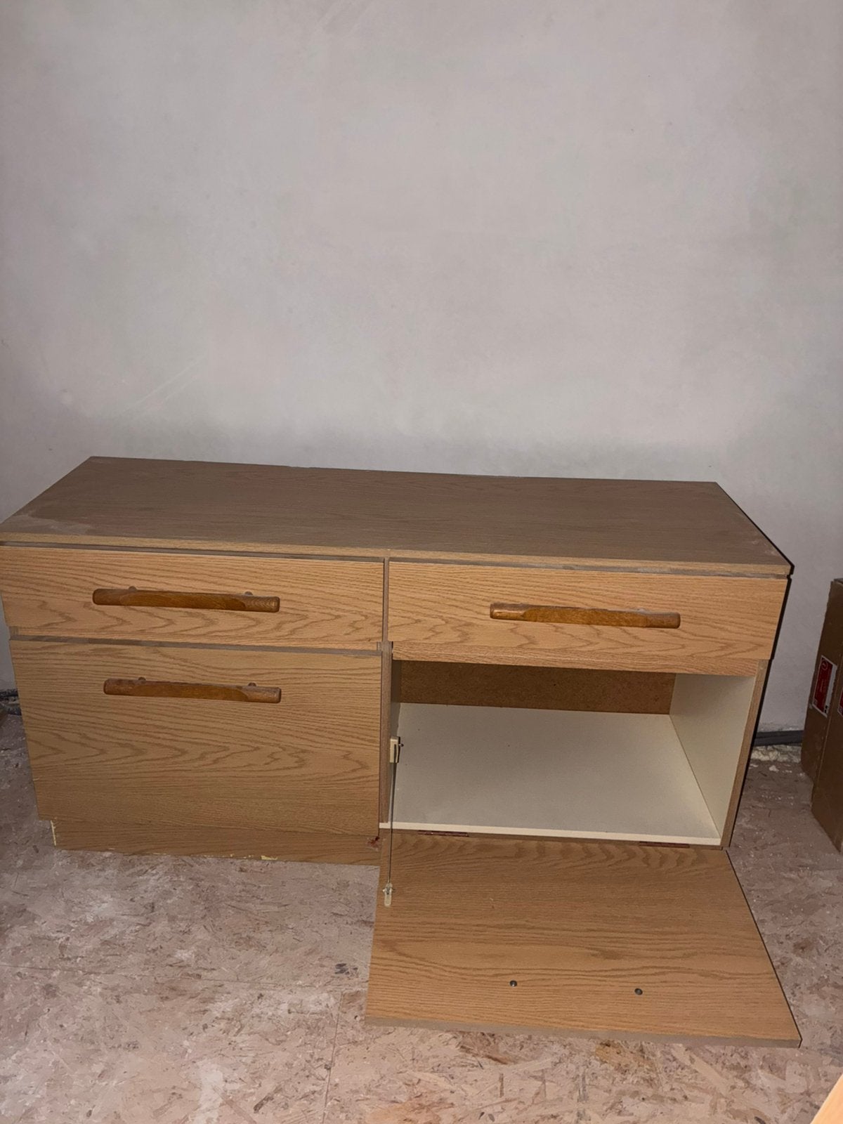 Commode + 2 nachtkastjes, Enlèvement, Utilisé, Bois